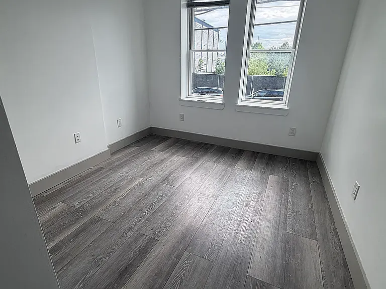 2 bed, 850 sqft, $2,495 — Photo 2