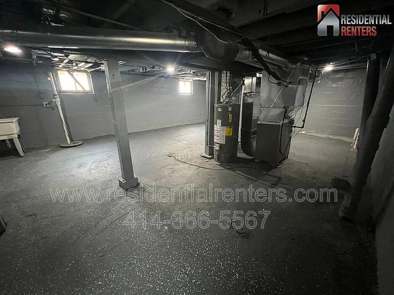 3 bed, 1.5 bath, 1100 sqft, $1,650 — Photo 4