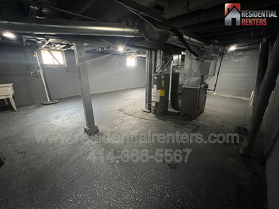 4th image of 5426 N 41st St