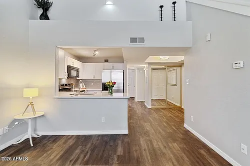 1025 E Highland Ave #24 Photo 1