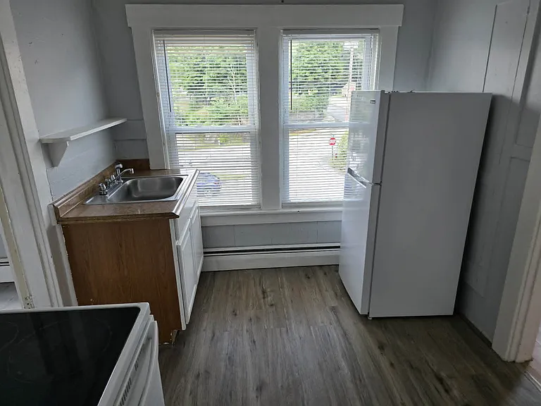 23 S Main St #10 — Photo 7