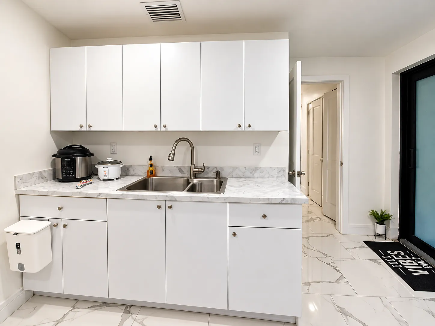 1 bed, $1,700 — Photo 2