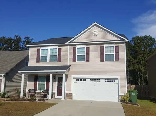 328 Longfellows Ln, Elgin, SC 29045
