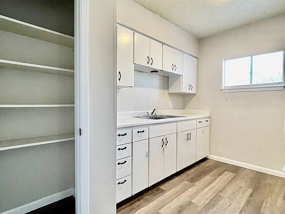 2nd image of 126 Scott St #201