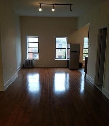 2nd image of 1 Dekalb Ave Ste 3