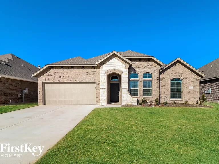 109 Independence Dr — Photo 1