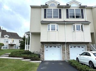 4806 Ridgecrest Dr, Wappingers Falls, NY 12590
