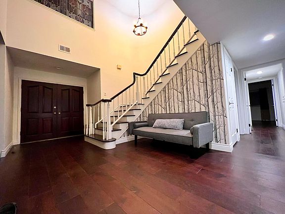 3rd image of 7824 Woodhall Ave