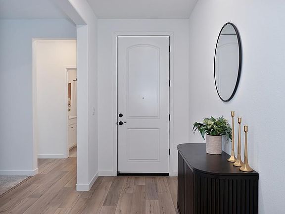5th image of 8183 Lavigne Cir