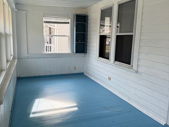 Enclosed Front Porch