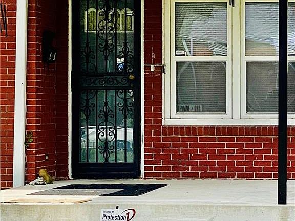 3rd image of 3512 N Oxford St