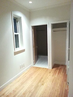 Rented by New York Residence | media 19