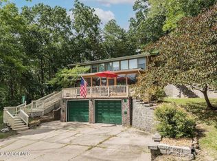 1443 Eastview Dr, Holts Summit, MO 65043
