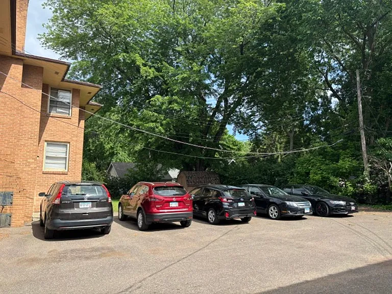 1330 Saint Clair Ave — Photo 23