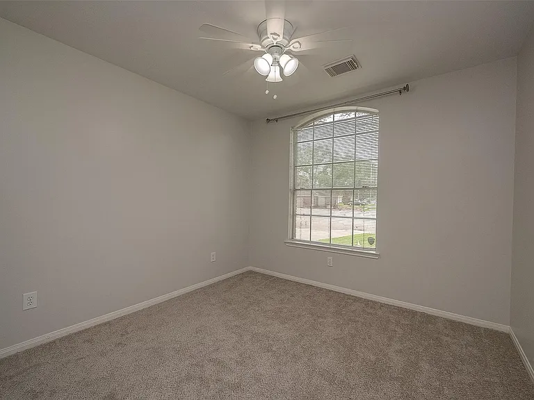 2802 Burgess Hill Ct — Photo 20