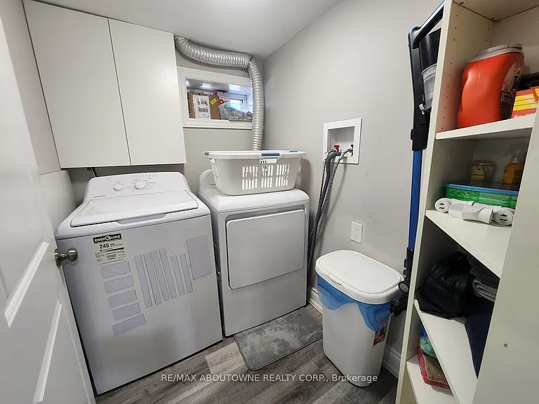 281 E 34th St #BASEMENT — Photo 6