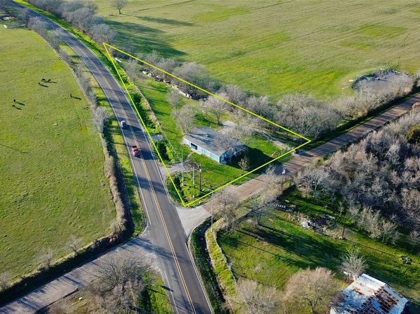 705 W Cedar Creek Pkwy, Kemp, TX 75143