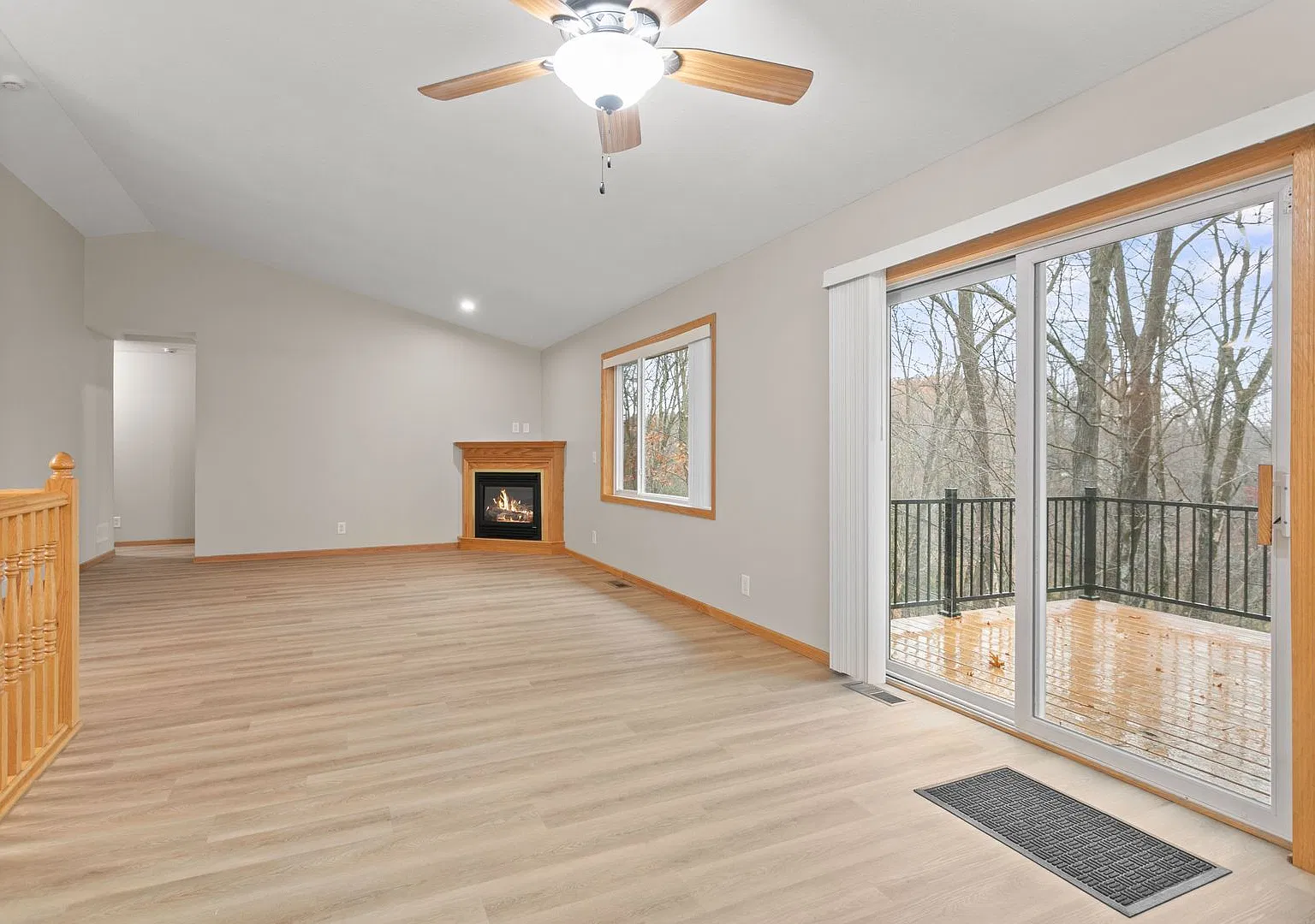 4/3/3 Remodeled Rambler For Rent | Private Wooded Retreat On 2+ Acres Available Now — Photo 4