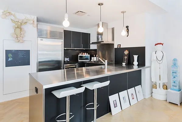 Sold by Compass | media 3