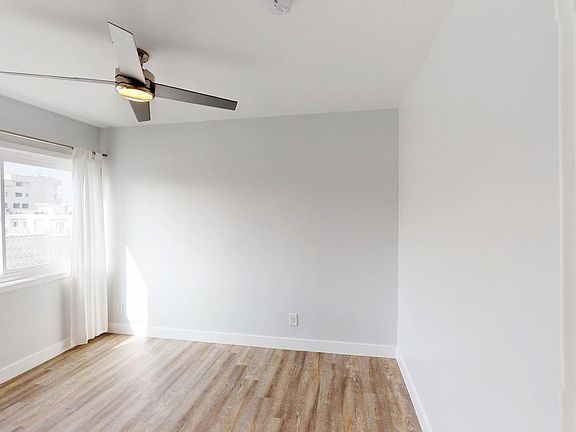 3rd image of 1636 N Fuller Ave #13wcdmrp2