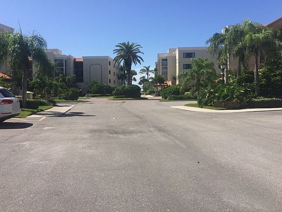 4th image of 7435 Bayshore Dr