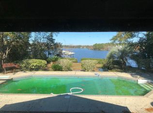 2290 Burgett Rd, Mobile, AL 36605