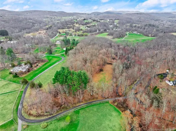 5 Crooked Furrows Lane, Sherman, CT 06784