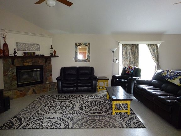 4th image of 1518 Tanya Ln