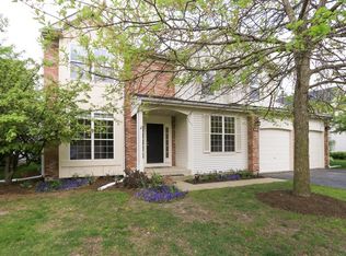 29671 N Environ Cir, Lake Bluff, IL 60044