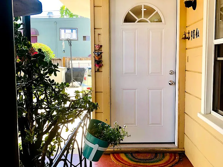 986 Kains Ave — Photo 16