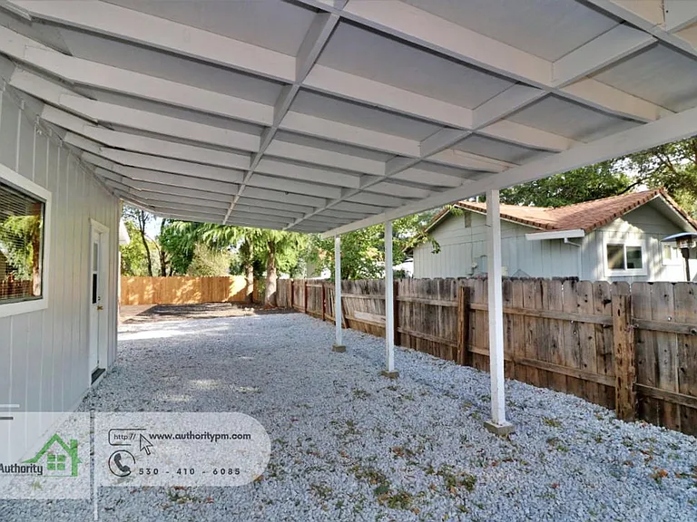 155 Mary Ln — Photo 4