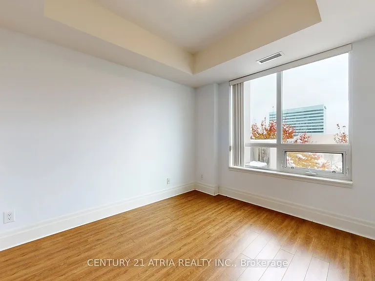 57 Upper Duke Cres #311D — Photo 27