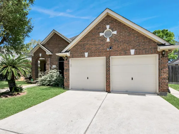 4607 Twin Elm Dr, Fresno, TX 77545