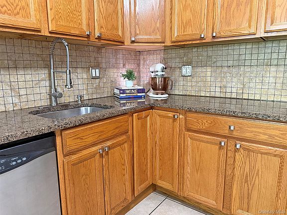 2nd image of 66 Omni Parc Drive