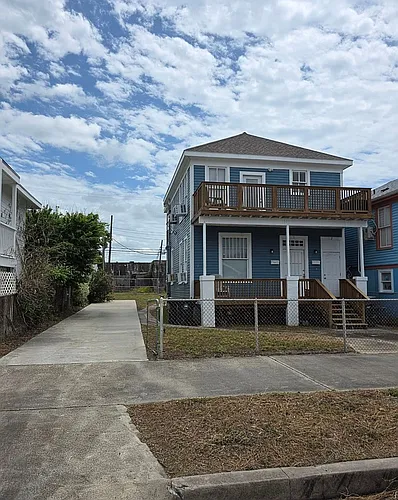 1809 Avenue O 1/2 #1 Photo 1