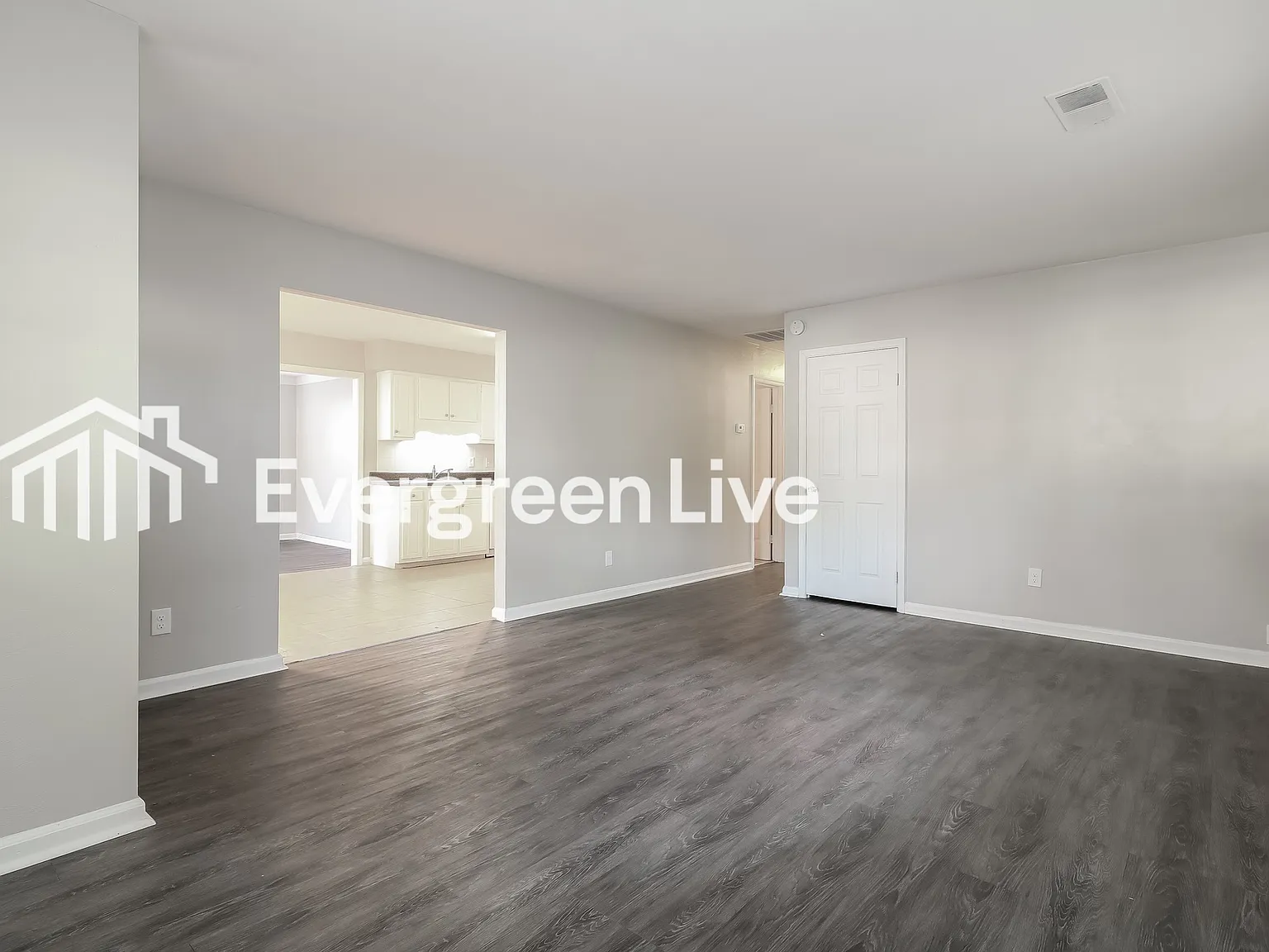 3 bed, 2.0 bath, 1425 sqft, $2,145 — Photo 3