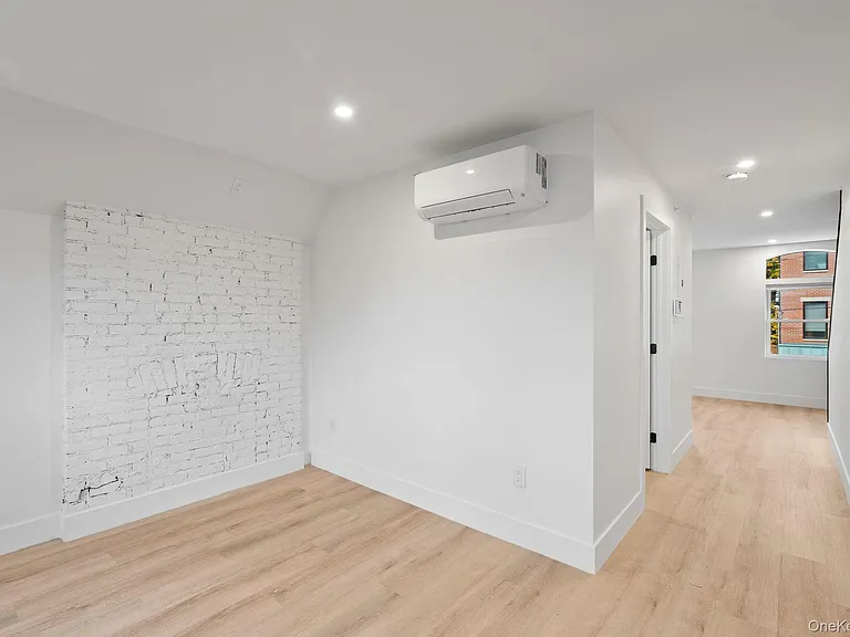 117 Lander St #3 — Photo 6