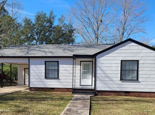 321 Moody St, Picayune, MS 39466