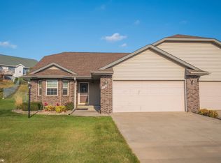 508 Edgebrook Ct, Marshalltown, IA 50158