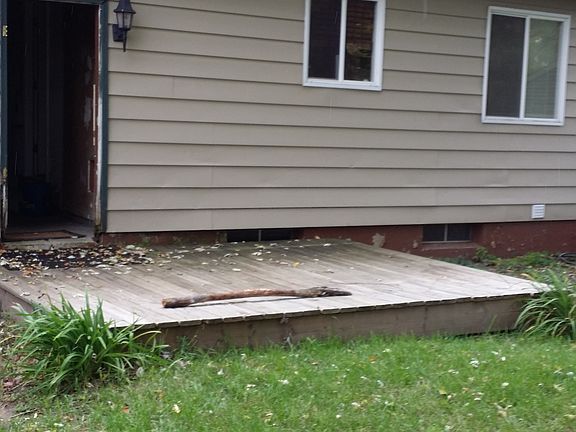 4th image of 1682 Hiawatha Dr