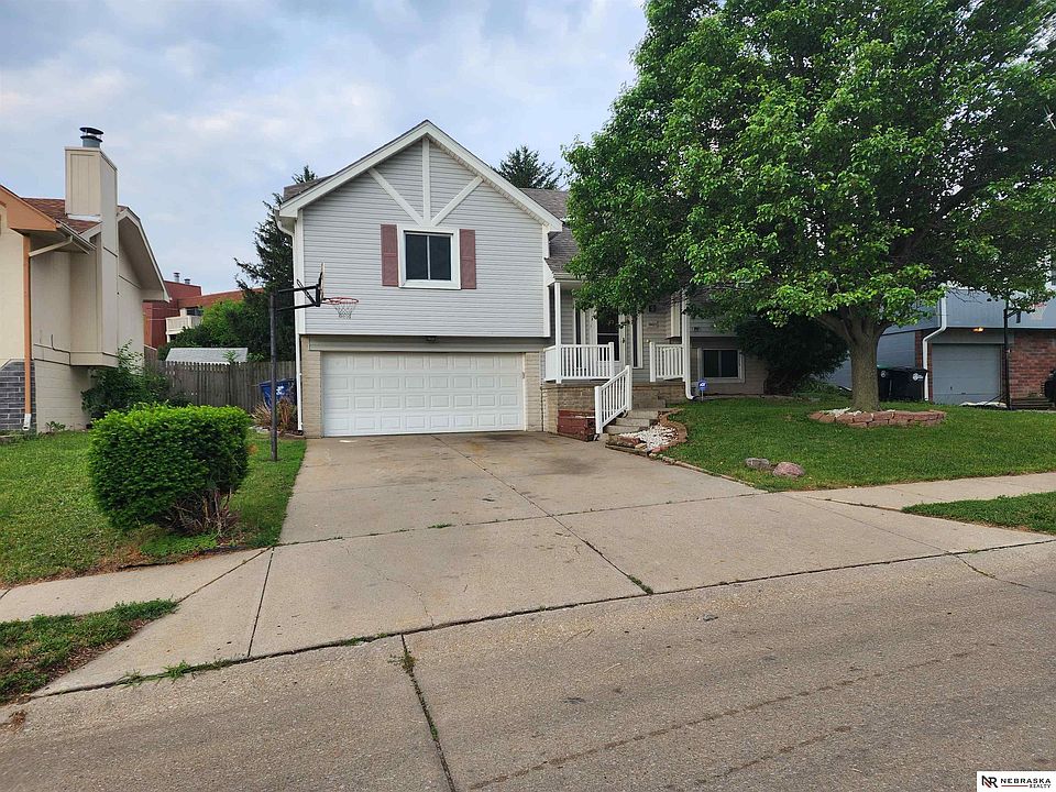1st image of 10421 Hartman Ave