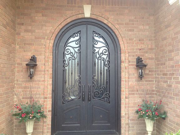 2nd image of 513 Ashton Woods Ct