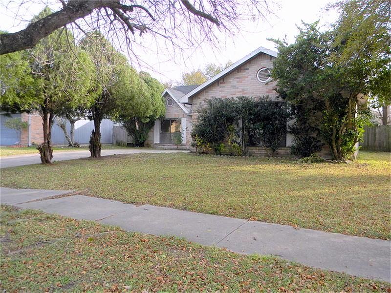 1st image of 15211 Plaza Libre Dr