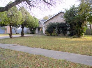 15211 Plaza Libre Dr, Houston, TX 77083