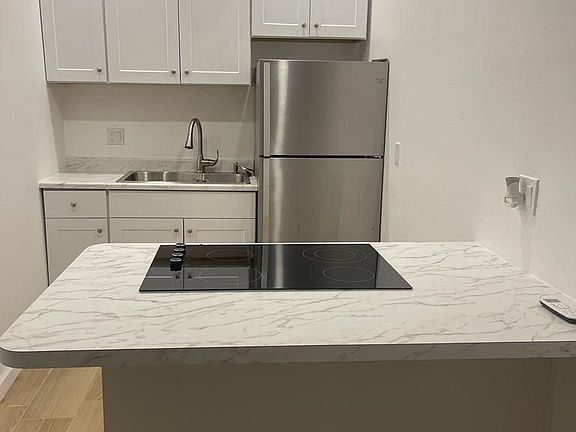 4th image of 44404 Beringer Dr #1