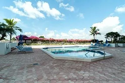 5700 Collins Ave #8A — Photo 30