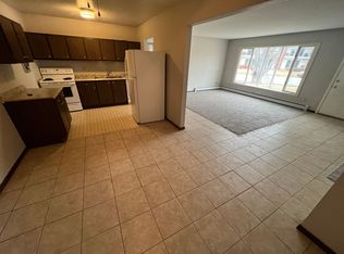 Williamsburg Flats 240, Thiensville, WI 53092