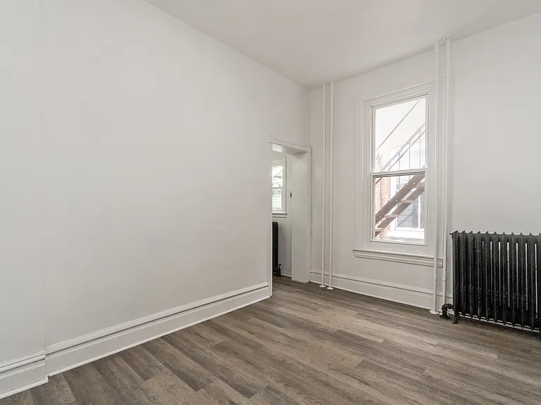 46 S 10th St #1 — Photo 16