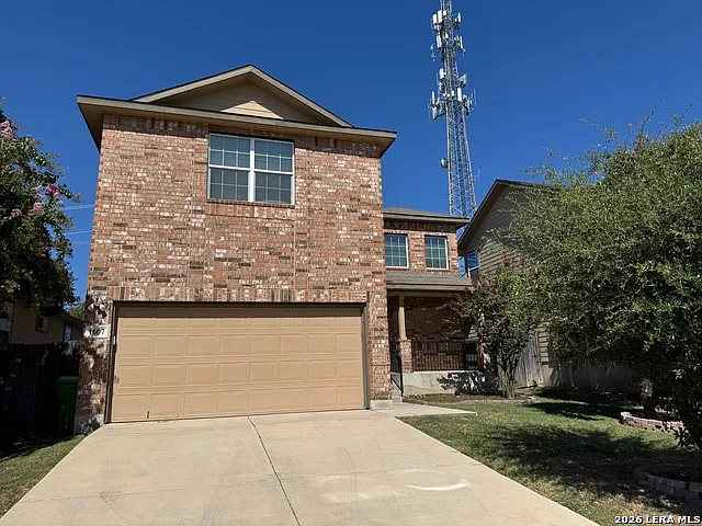 3 bed, 2.5 bath, 2240 sqft, $1,800 — Photo 1