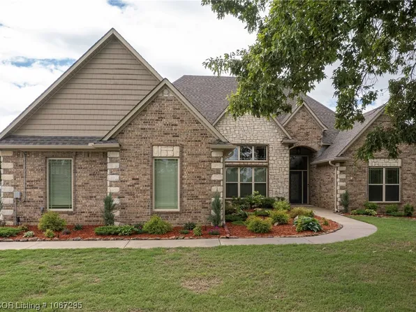 3811 Ashebury Point, Greenwood, AR 72936